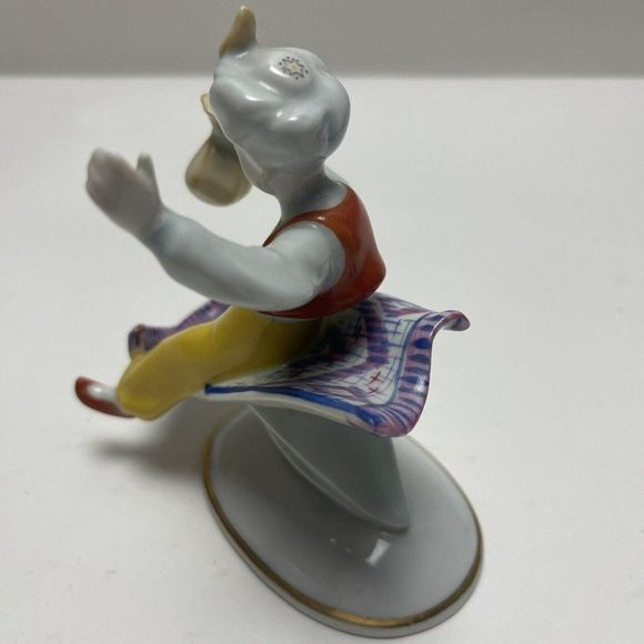 Vintage Aladdin On Magic Carpet Ride Figurine Ceramic by Hollohaza - Picture 3 of 6